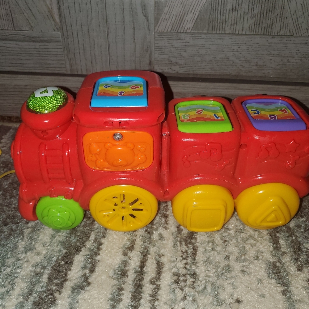 Vtech pull train - Picture 4 of 6